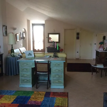 Couette-café Mikigio Mondavio