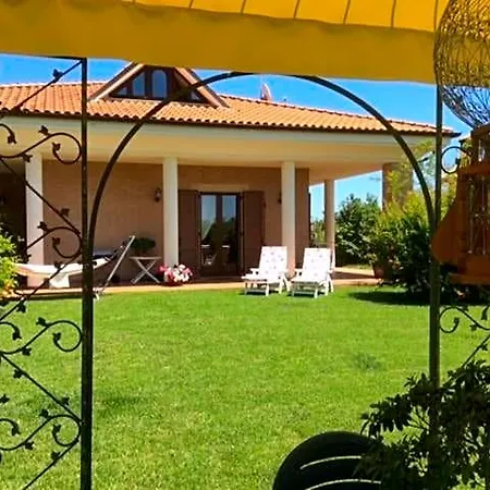 Mikigio 3* Mondavio